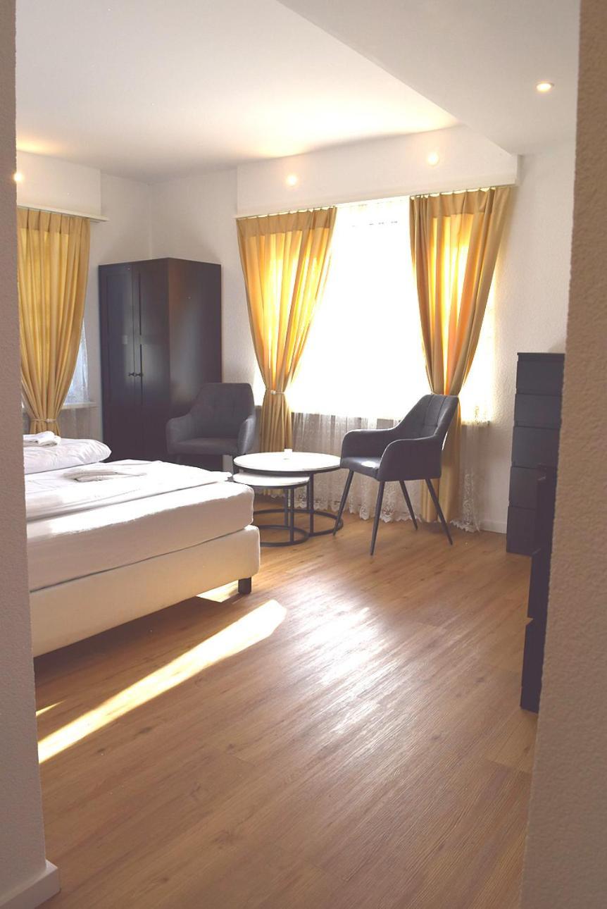 Hotel Restaurant Krebs 格伦兴 外观 照片